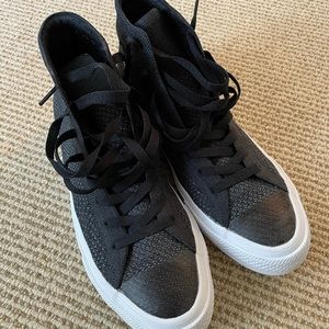 Converse fly knit high tops men’s 7.5